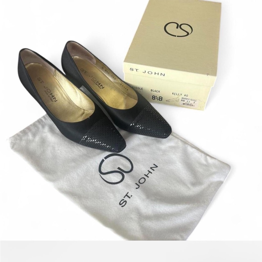 Vintage St. John Black high heels in good condition